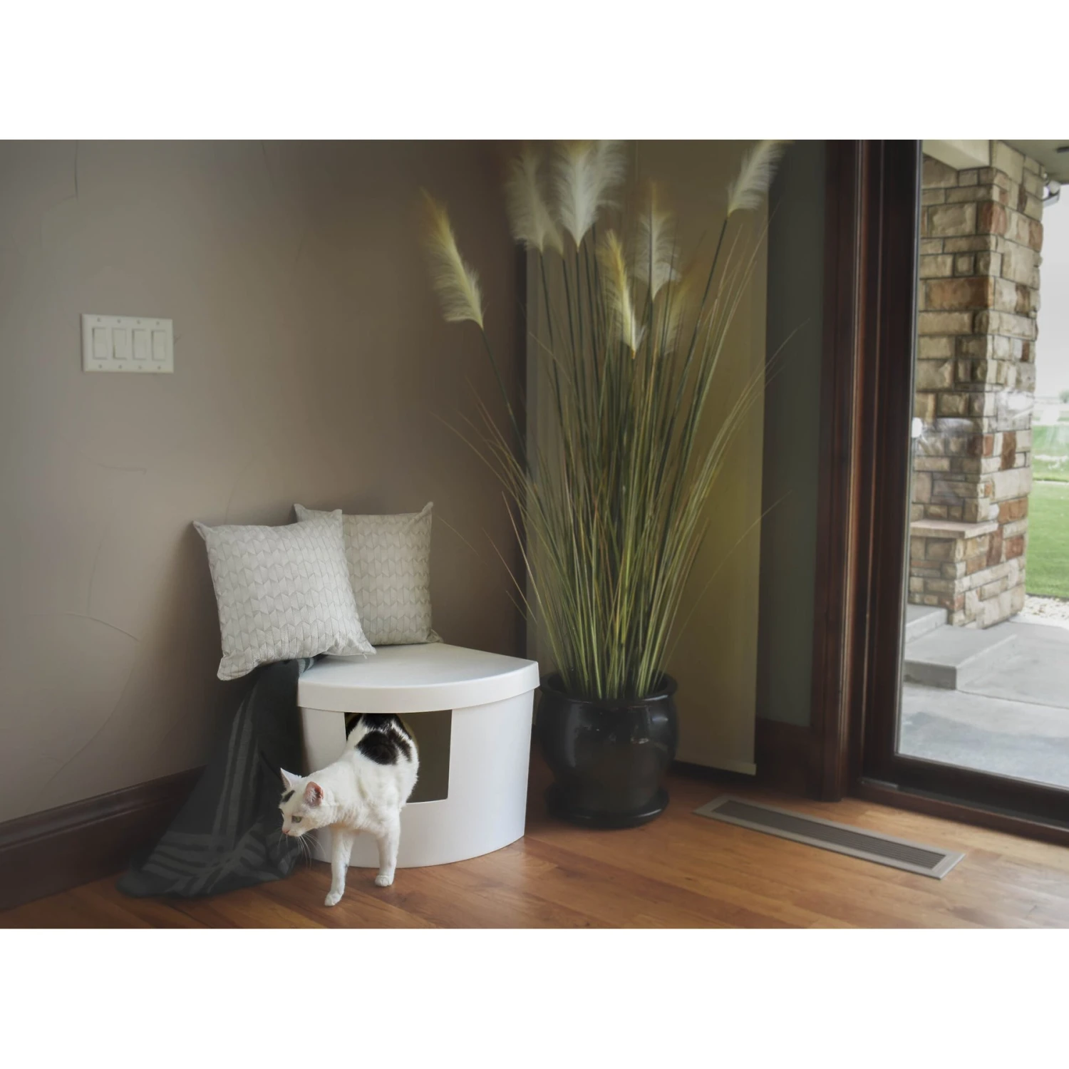 Kitangle Corner Kitty Cat Litter Box, Large 10 Kitangle Corner Kitty Cat Litter Box, Large - Image 8