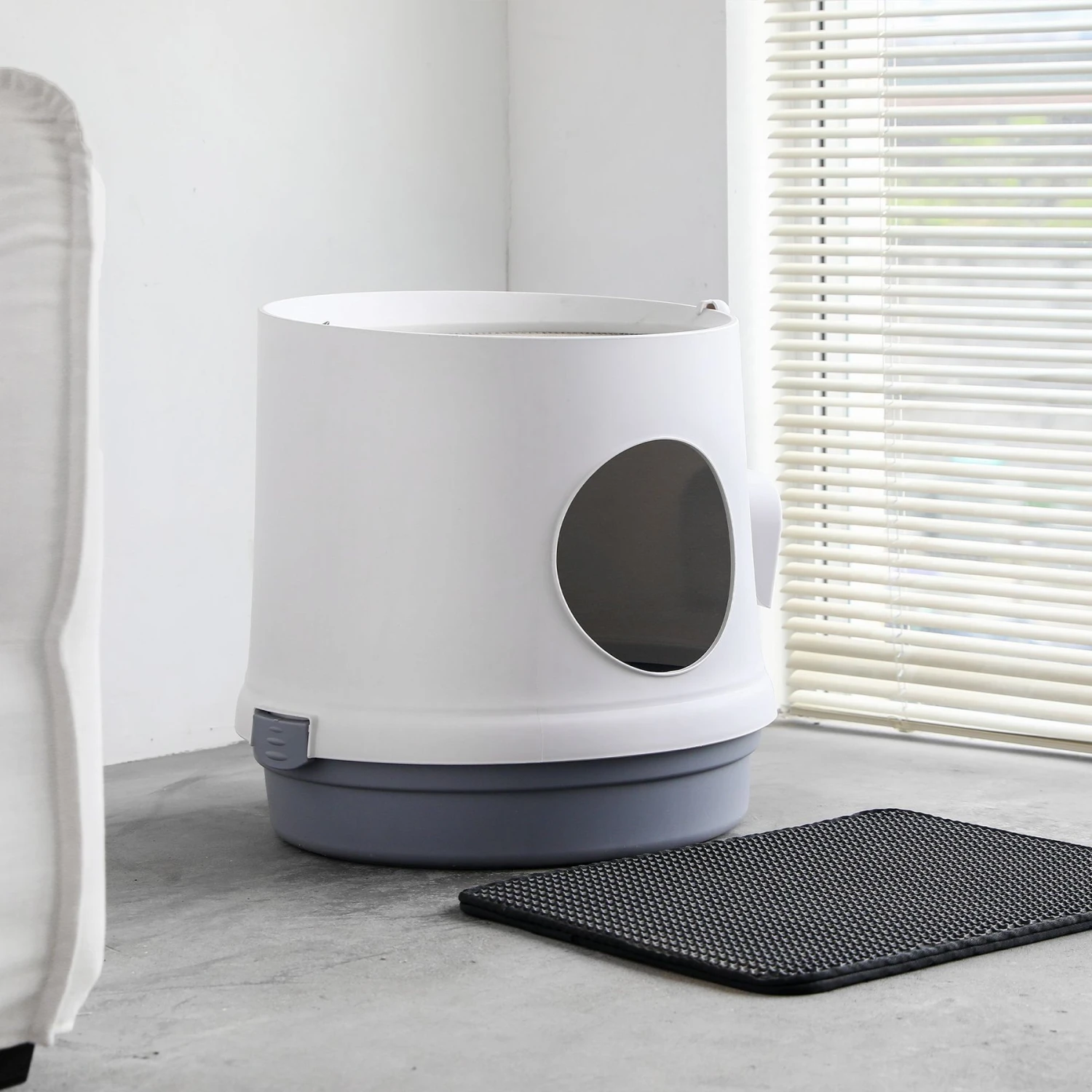 Hanamya Cat Litter Box With Scoop & Scratcher 4 Hanamya Cat Litter Box With Scoop & Scratcher - Image 2