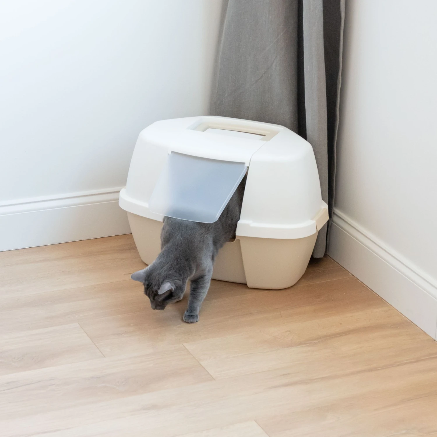 IRIS USA Hooded Corner Cat Litter Box With Front Door Flap & Scoop 10 IRIS USA Hooded Corner Cat Litter Box With Front Door Flap & Scoop - Image 8